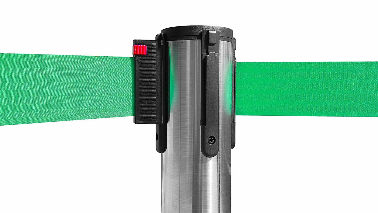 Poste indicador de sendero de acero CROMADO con cinta verde
